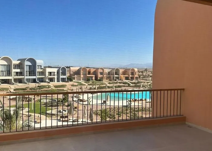 Cozy 1br Duplex Retreat In Kamaran